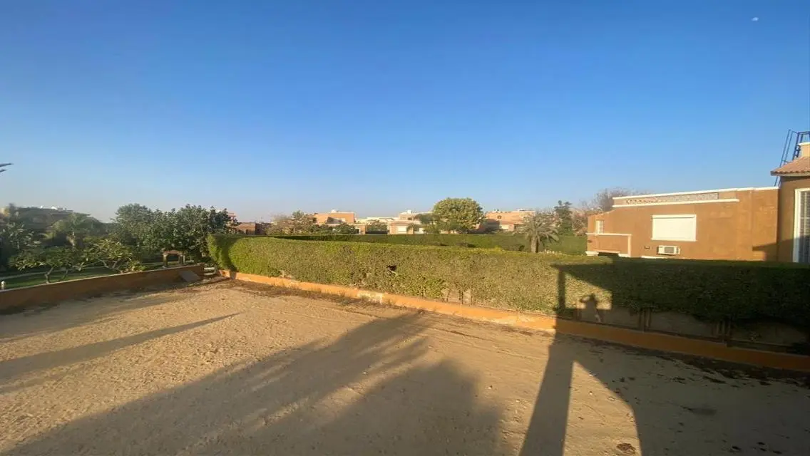 Villa 1200 m In bellagio compound _North 90th