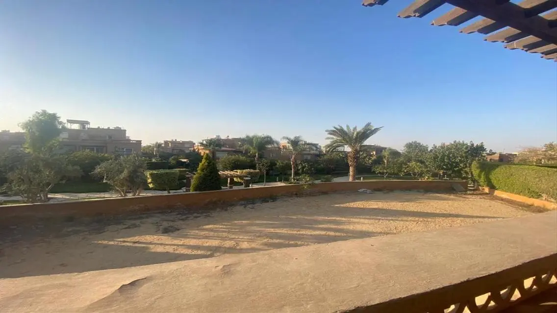 Villa 1200 m In bellagio compound _North 90th