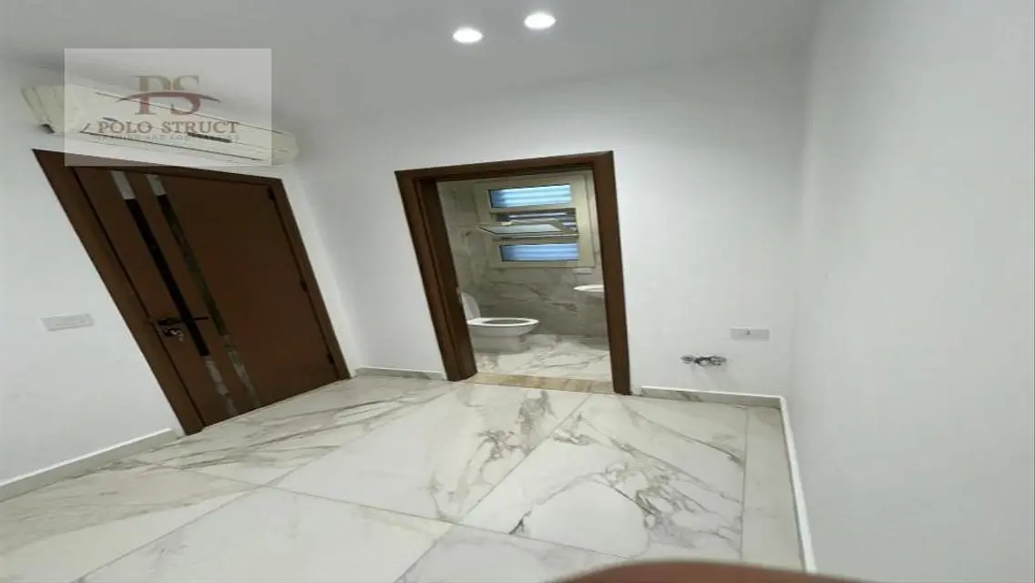 للايجار ميدل تاون هاوس 312متر - تشطيب كامل