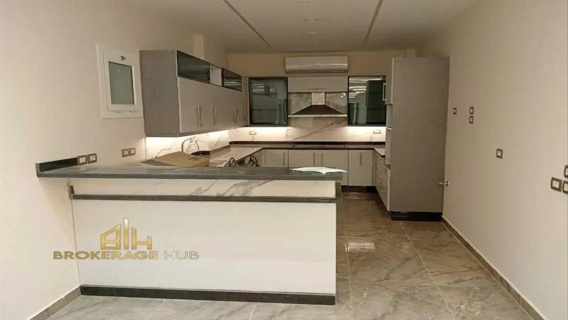 Luxury Apartment for Rent with 450 Square Meters