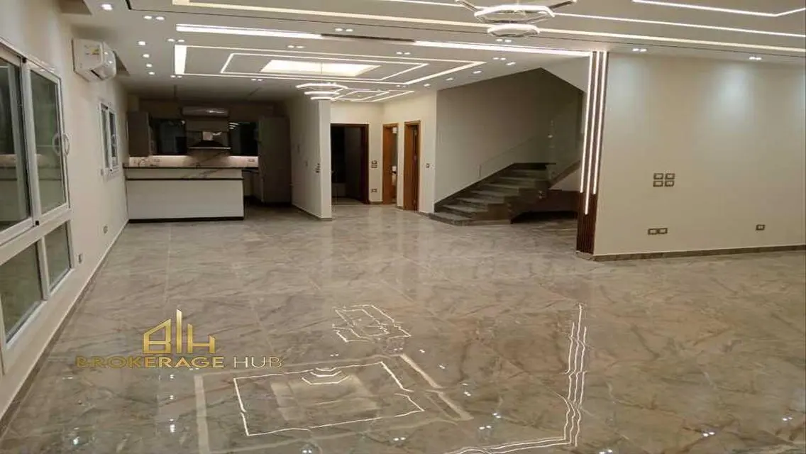 Luxury Apartment for Rent with 450 Square Meters