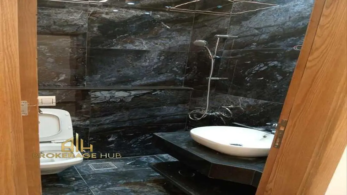 Luxury Apartment for Rent with 450 Square Meters