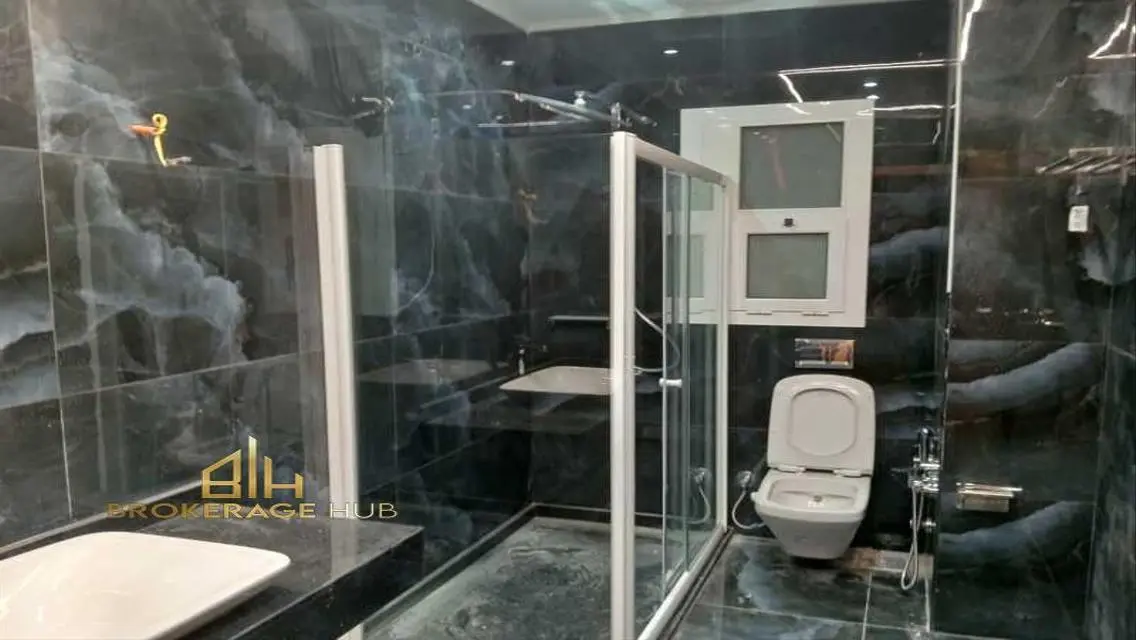 Luxury Apartment for Rent with 450 Square Meters