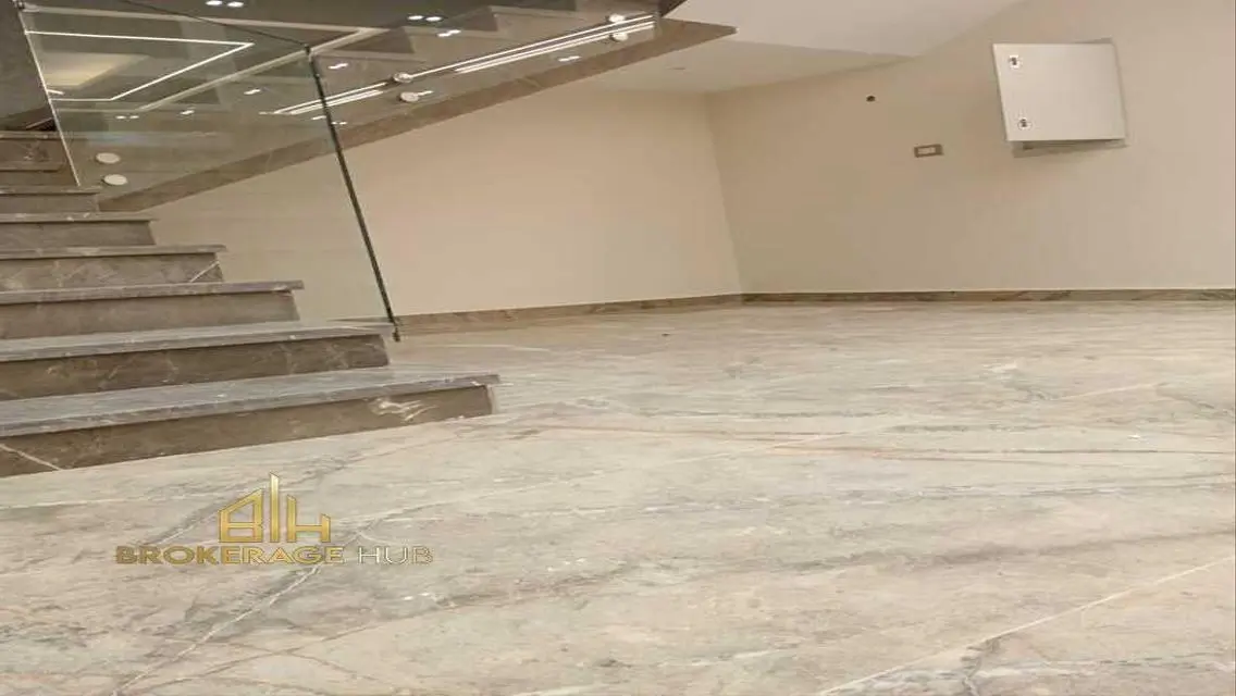 Luxury Apartment for Rent with 450 Square Meters