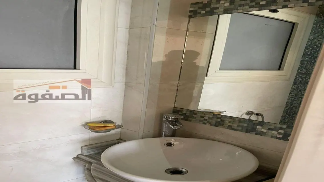 شقة فاضية بالمطبخ في المعادي الجديدة تقسيم الاسلكي