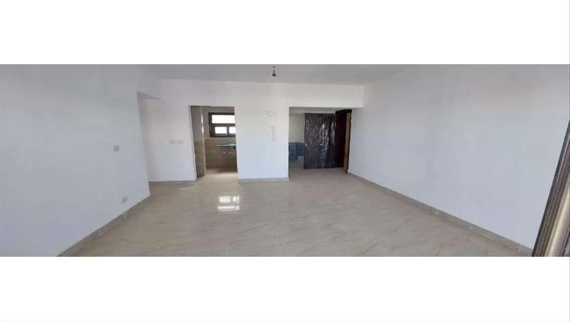 للايجار شقه 101متر في B15 اول سكن امام المسجد