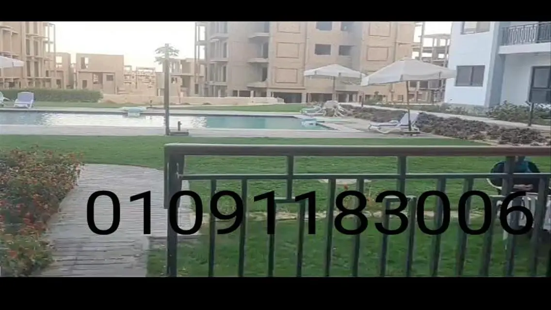 شالية فوري في ستيلا2 بجنينة 3غرف امام البسين