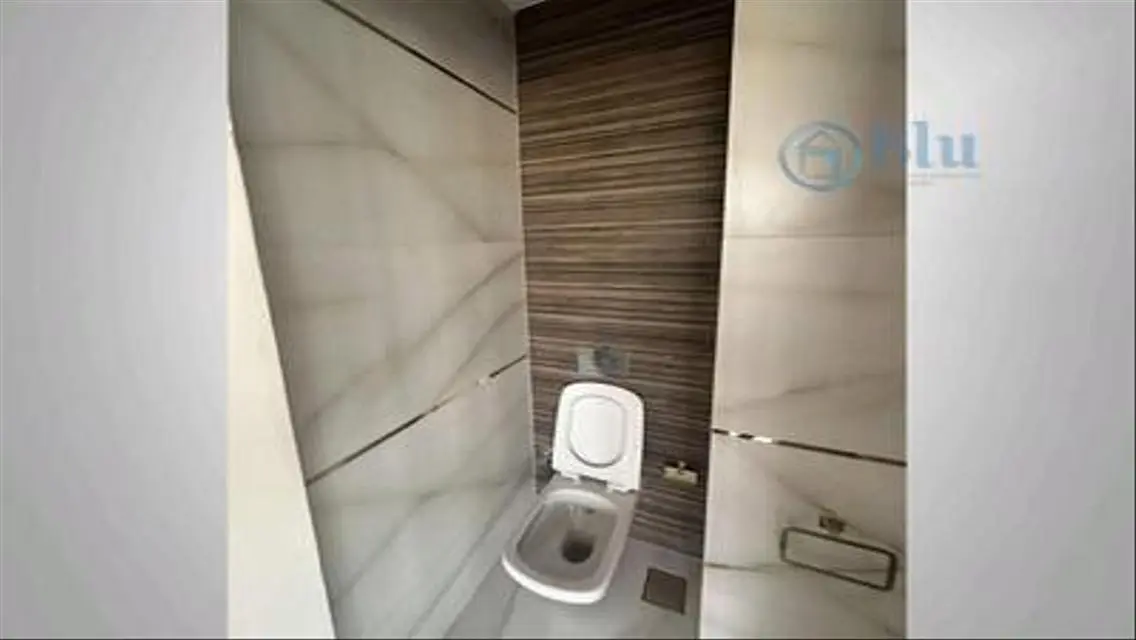 Finished 91M for Rent Prime Location Open View