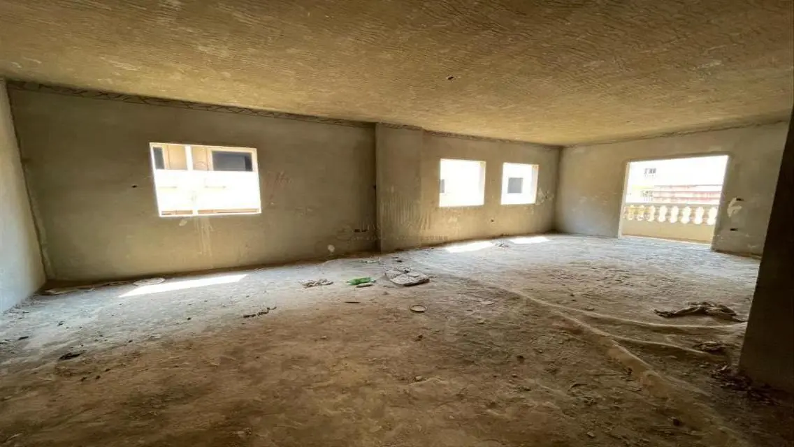 Ready to move, payment facilities over 1 year