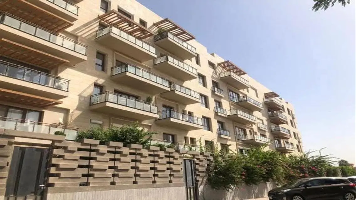Luxurious Home with Stunning Lakeside View - Investment Opportunity