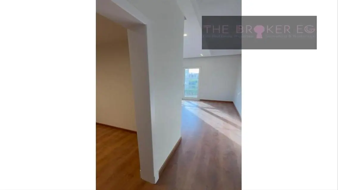 Villa For Sale View Garden Land 560m