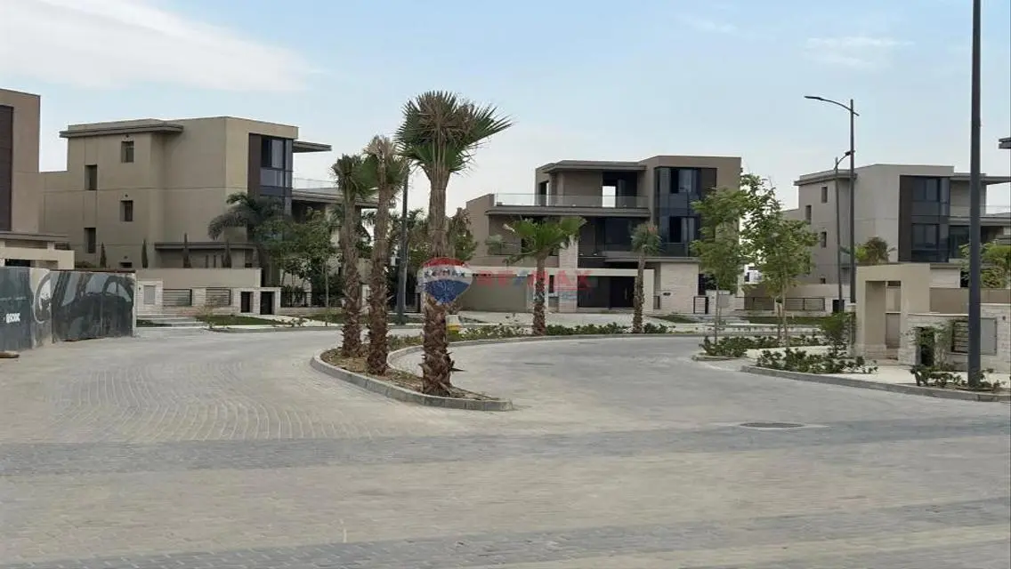 Twinhouse Installments 2030 -The Estates Compoud