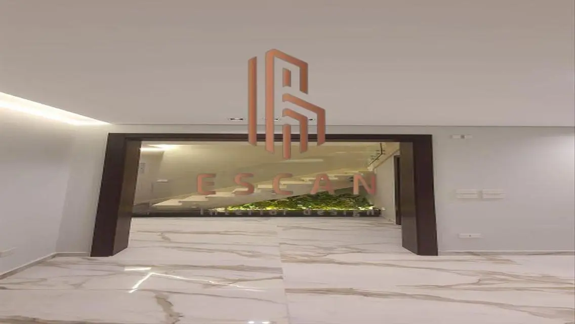 Triplex for rent in Eastown, hotel finishing, 244m