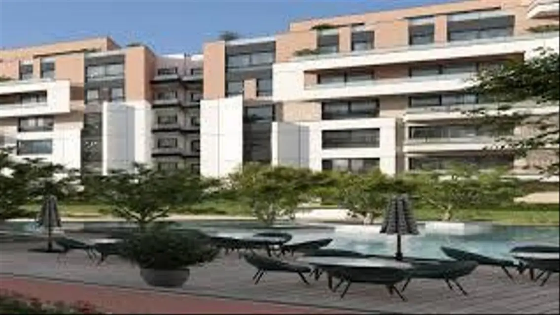 158 sqm apartment in a premium compound in Al-Nuzh