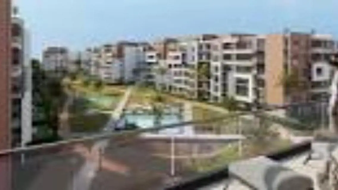 158 sqm apartment in a premium compound in Al-Nuzh