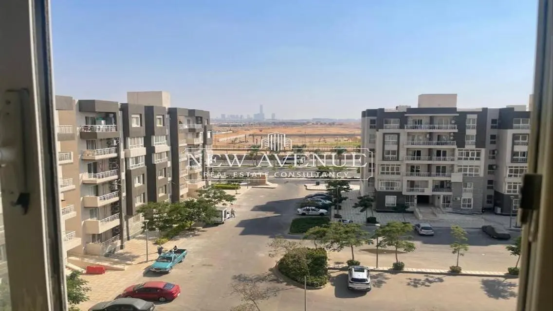 فيلا فاخرة مع حديقة خاصة في موقع متميز