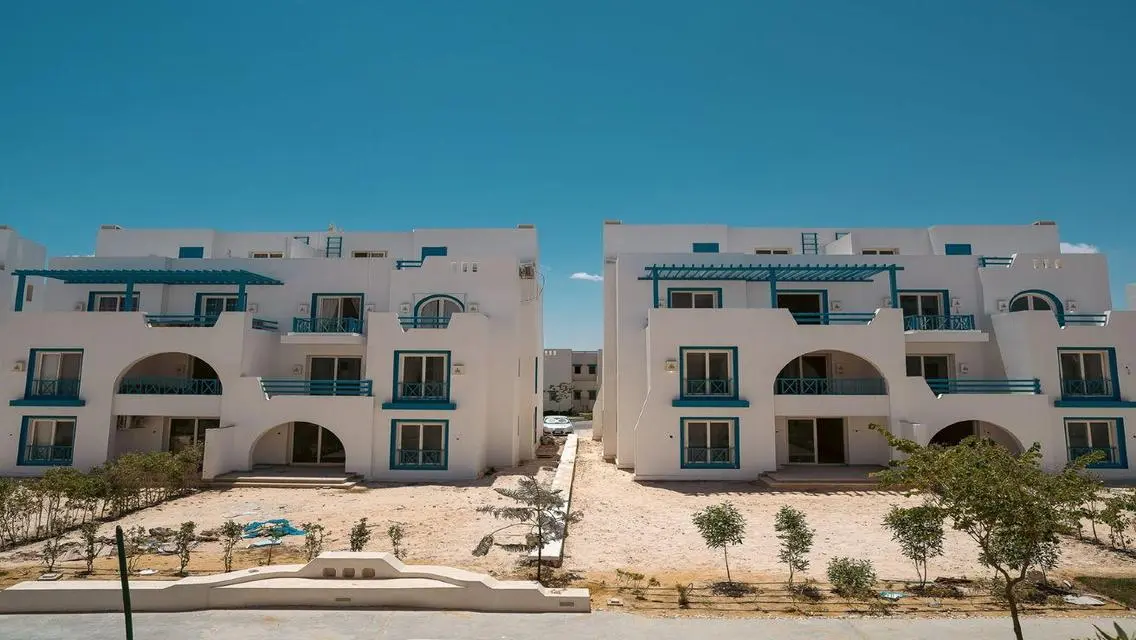 Resale 2BR penthouse fully furnished - pool view