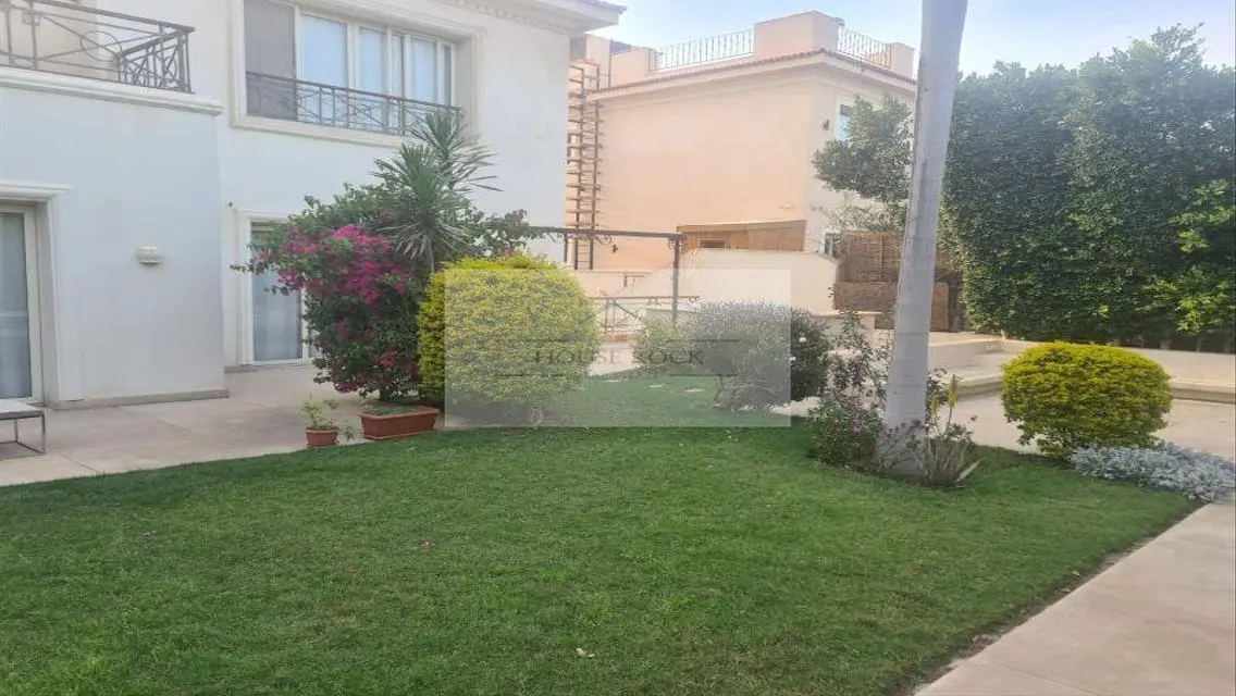 شقة للايجار مفروش بالكامل قطامية هايتس
