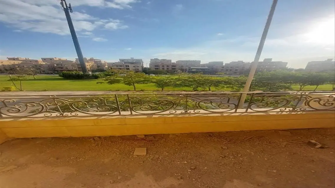 شقه للبيع فيو حديقه الياسمين فيلات التجمع الخامس