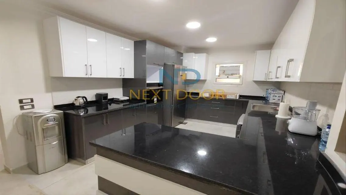 Apartment for Rent Furnished in The Square