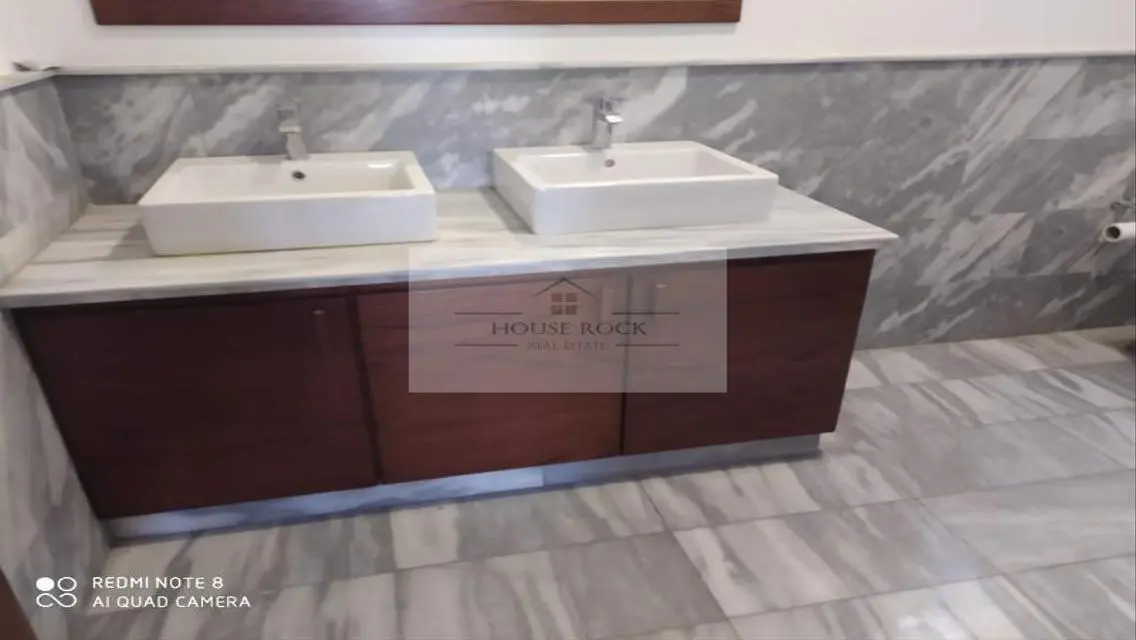 apartment for rent west golf semi furnished
