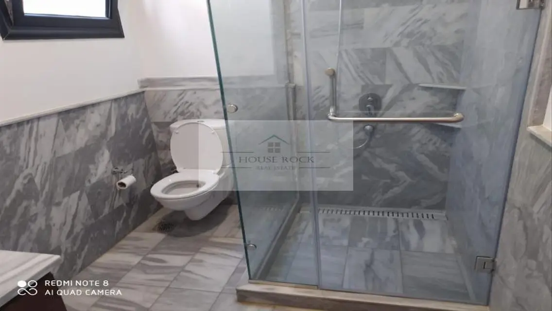 apartment for rent west golf semi furnished