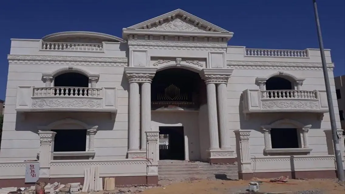 Apartment for sale in a luxury villa365m new cairo