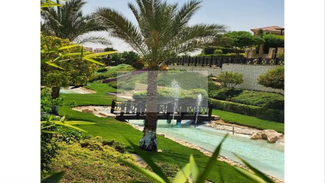 فيلا للايجار بكمبوند بارك ستون مفروش بالكامل