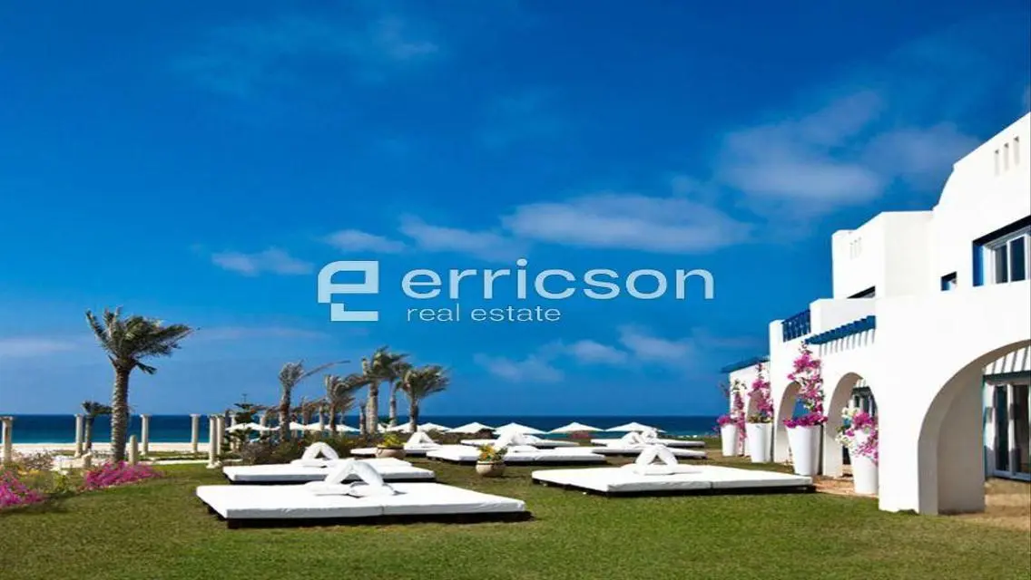 Under Market Price Town House Resale Sea View