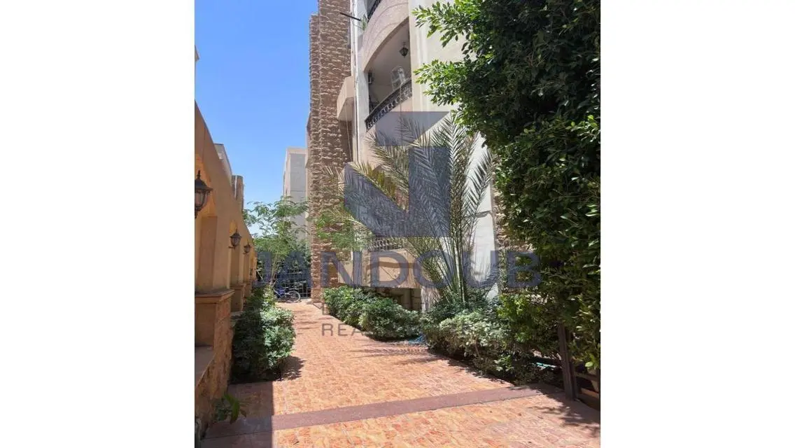 Apartment for Sale Overlooking a Landmark