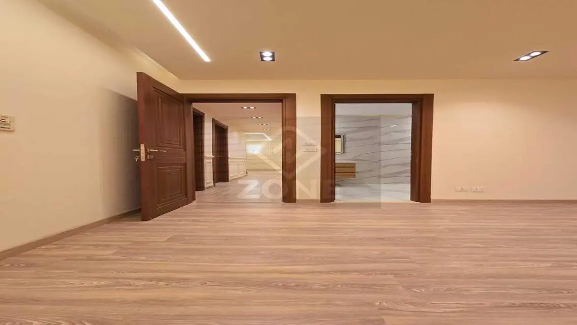 شقه للبيع في مدينتي 145م تشطيبات خاصه بالكامل B6 .
