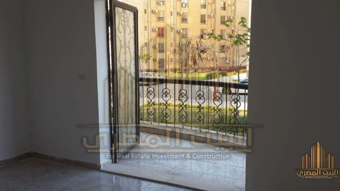 شقة فاخرة بمساحة 99 متر للبيع