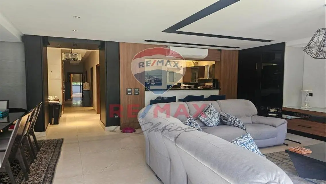 AMAZING Ground floor apartment  with garden