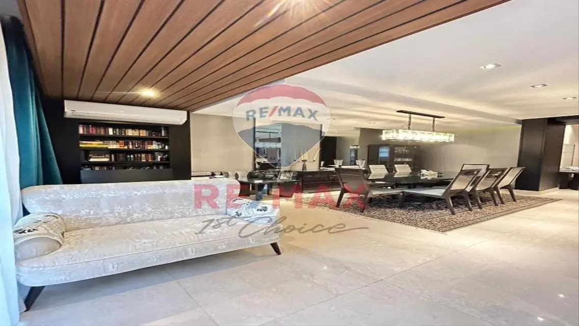 AMAZING Ground floor apartment  with garden
