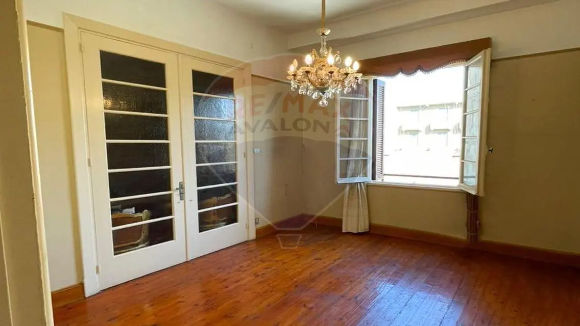 Luxury Apartment for Sale - 260 Square Meters