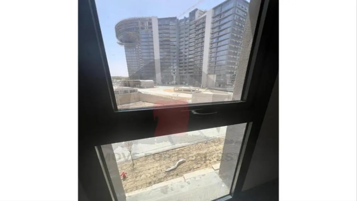 شقه بالمطبخ والتكييفات ابراج زيد الشيخ زايد