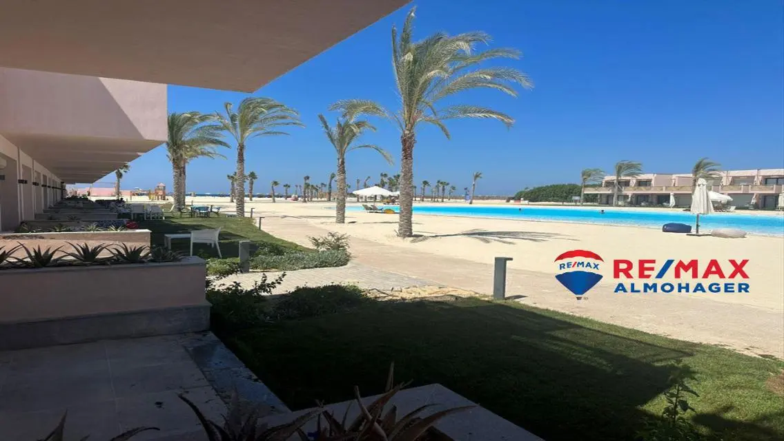 Finished Apartment+Garden With Lagoon and Sea View