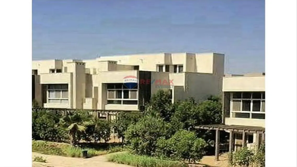 تاون هاوس ريسيل تشطيب فاخر في الجريا الشيخ زايد
