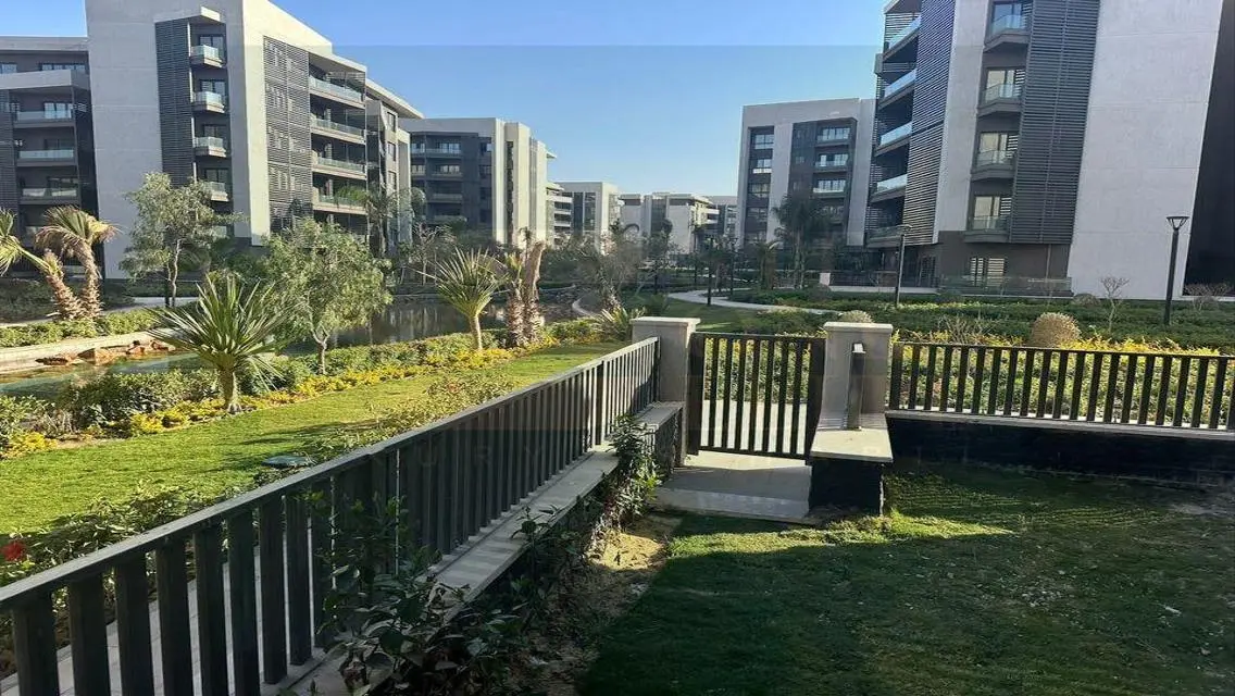 40%discount on cash apartment for sale in October