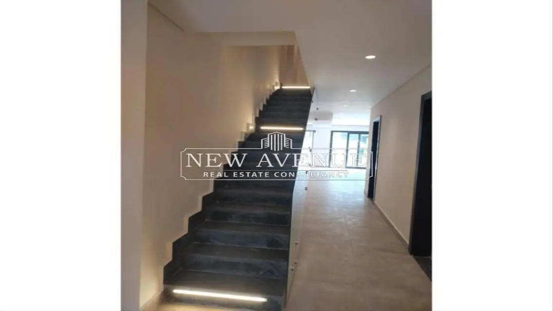 Luxury Apartment with Private Garden in Prime Location