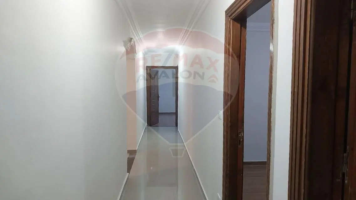 145 Square Meter Apartment for Rent with Balcony