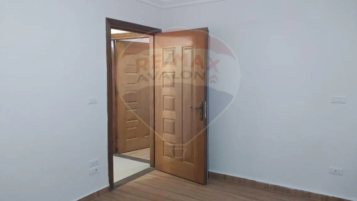 145 Square Meter Apartment for Rent with Balcony