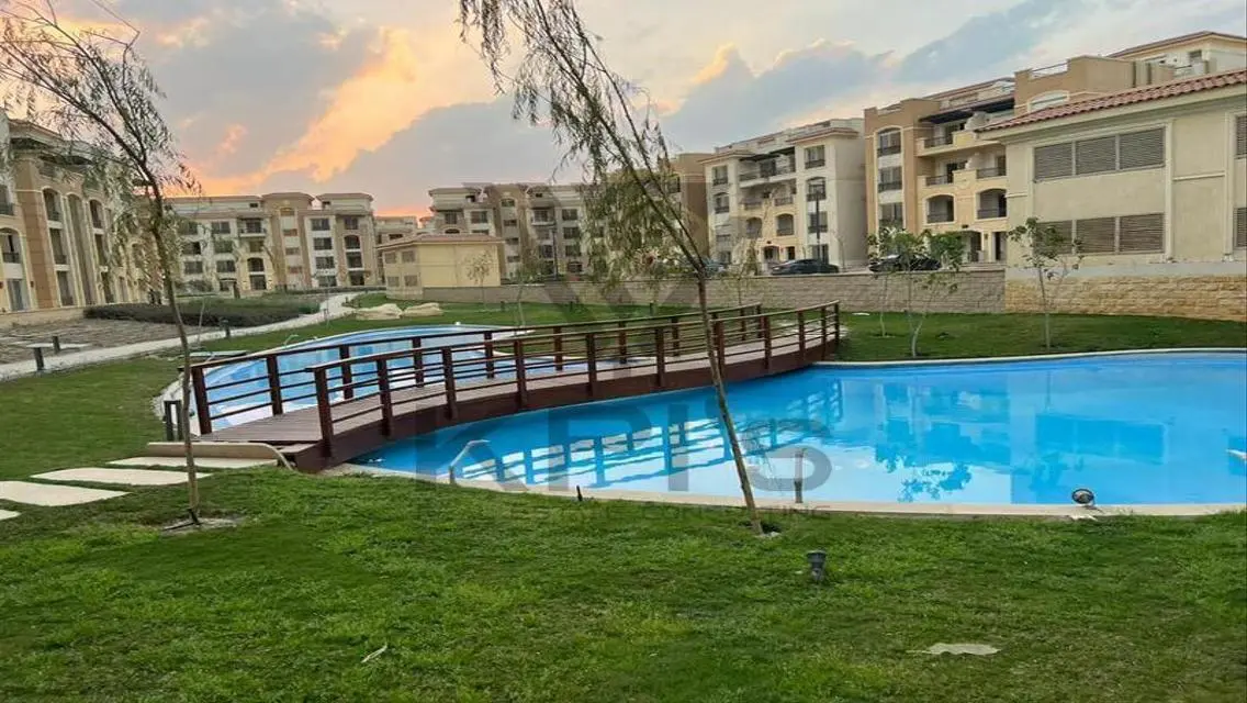 Luxurious 5-Bedroom Apartment in the Heart of the City