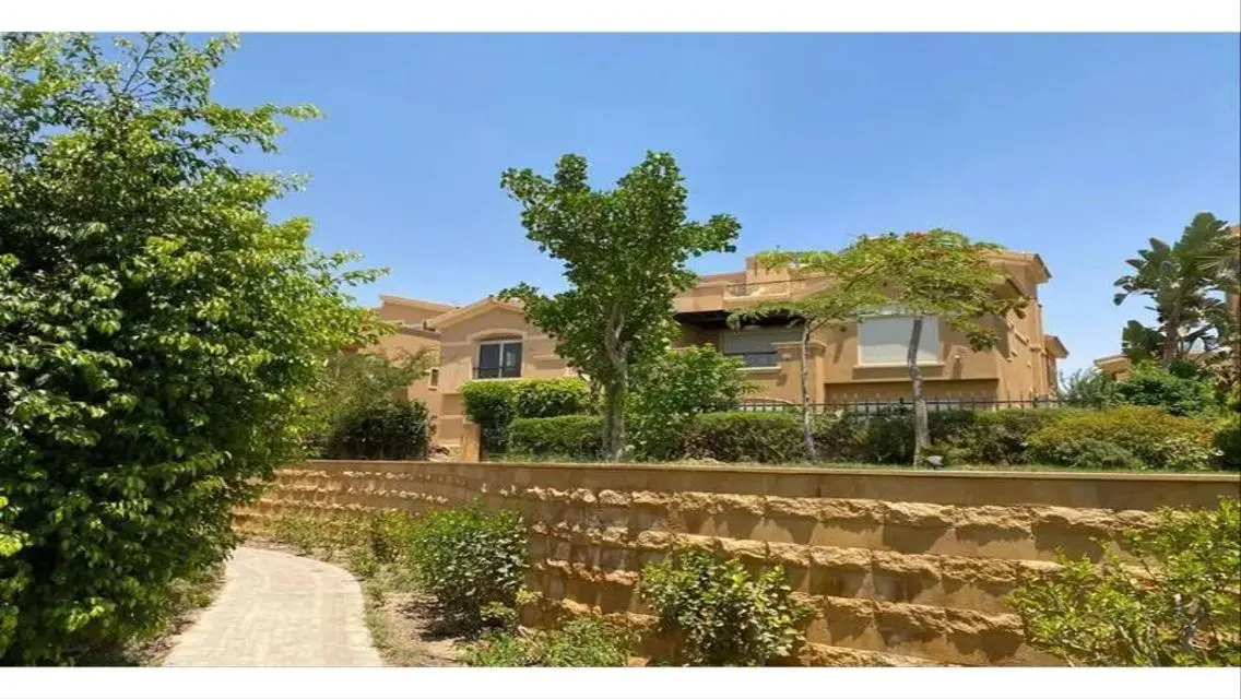 Villa for sale527m Swan Lake Hassan Allam