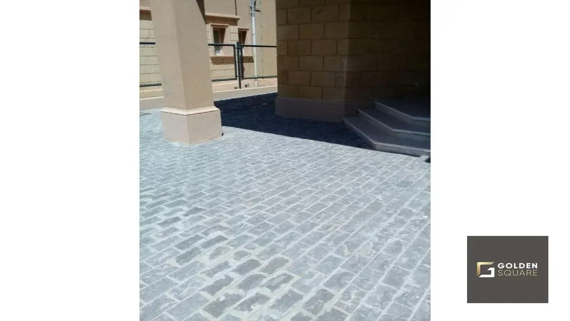 Twin house for rent in Bellagio Compound