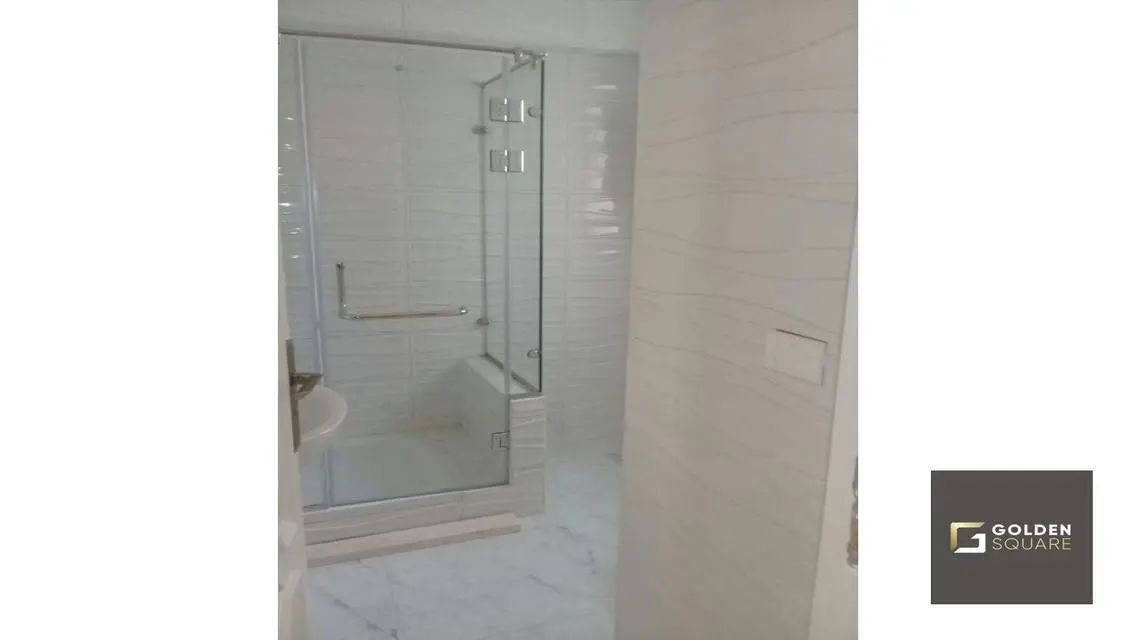 Twin house for rent in Bellagio Compound