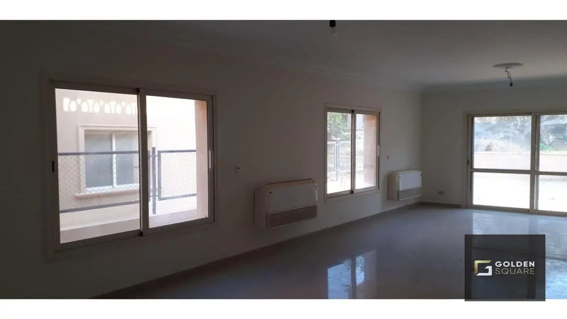 Twin house for rent in Bellagio Compound