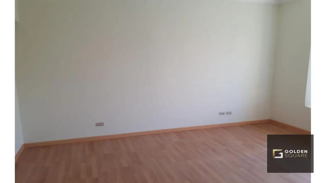 Twin house for rent in Bellagio Compound