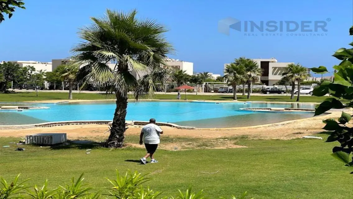 أول صف جولف سينيور شاليه هاسيندا باي
