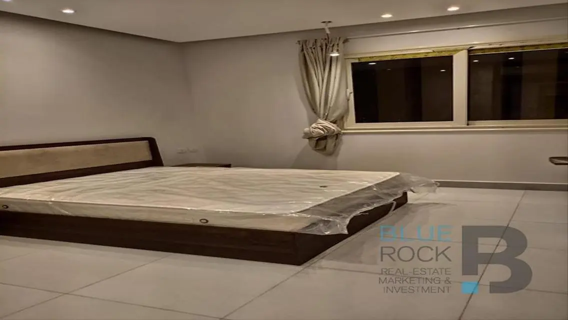 سينيور علوي للبيع موقع متميز في هاسيندا وايت
